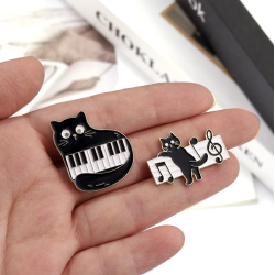 Pin Gato Negro y Notas Musicales Broche Mochila Pins Gatito