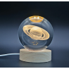 Lámpara Bola De Cristal LED Diseño De Saturno Con Base De Madera 8 Cm