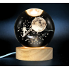 Lámpara Bola De Cristal LED Diseño De Astronauta Subiendo A La Luna Con Base De Madera 8 Cm
